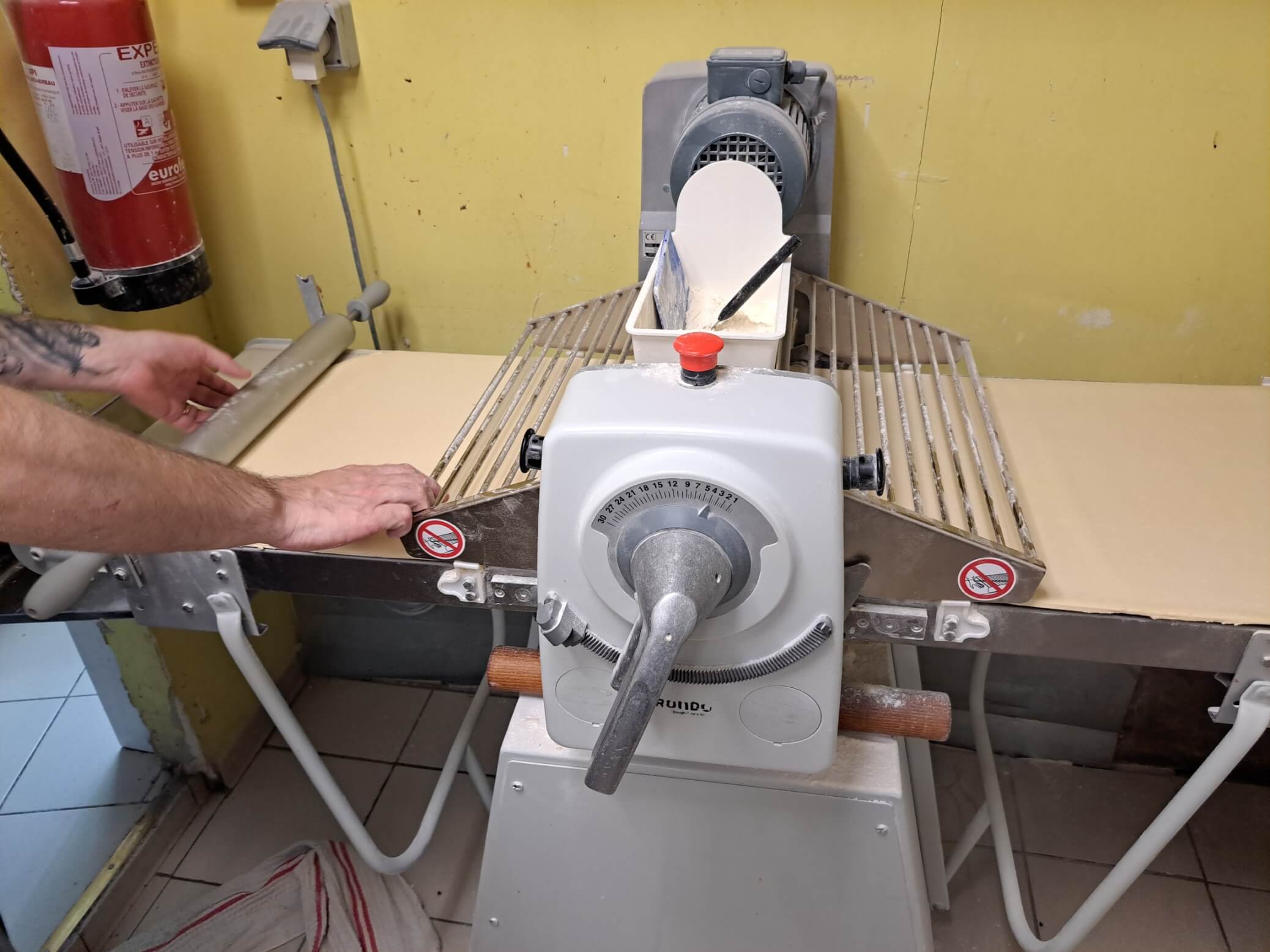 photo de la fabrication des croissants 1